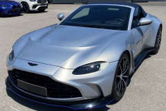 Aston Martin Vantage 