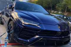 LAMBORGHINI-URUS