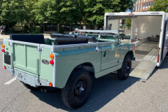 LAND-ROVER-DEFENDER-